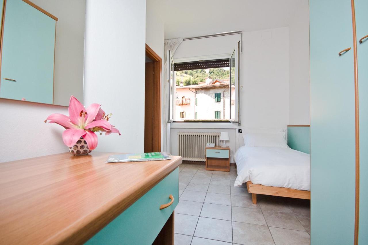 Hotel Martinelli Ronzo-Chienis Esterno foto