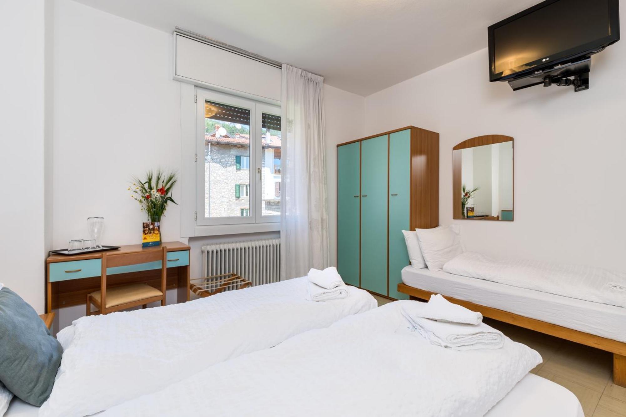 Hotel Martinelli Ronzo-Chienis Esterno foto