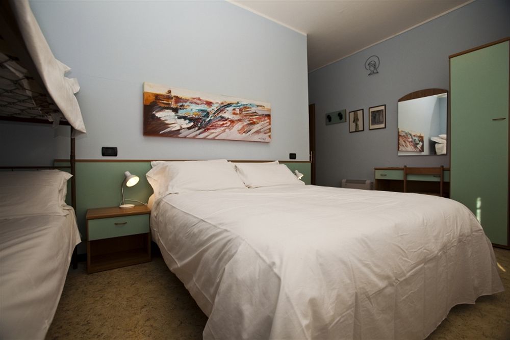 Hotel Martinelli Ronzo-Chienis Esterno foto